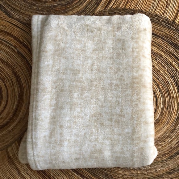 Other - Tan and white super soft plush throw